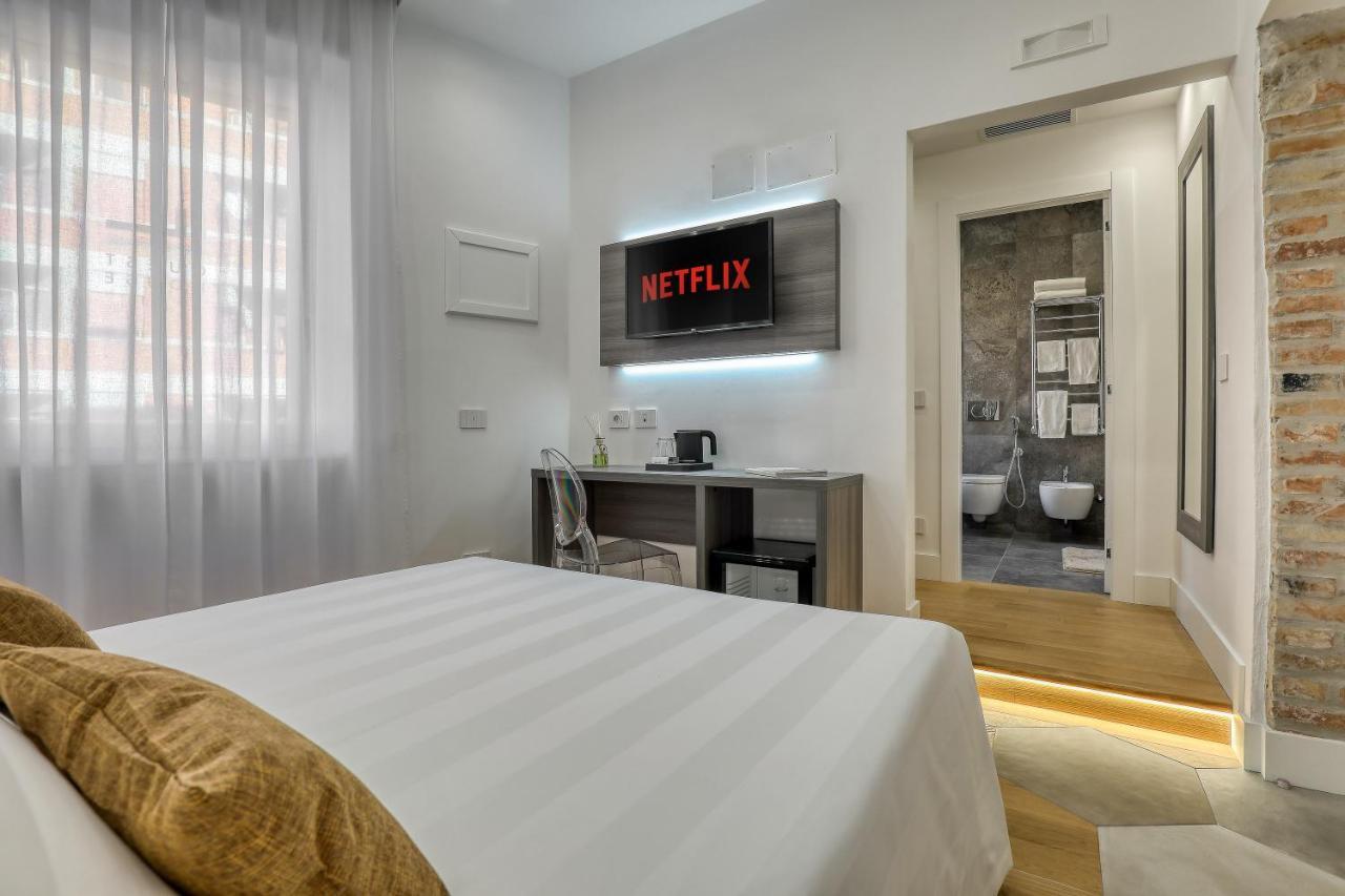 Gallery Suite Civitavecchia Exterior photo